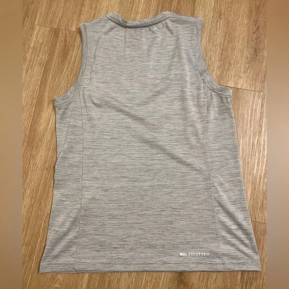 Ariat Gray Sleeveless Top - Picture 3 of 5